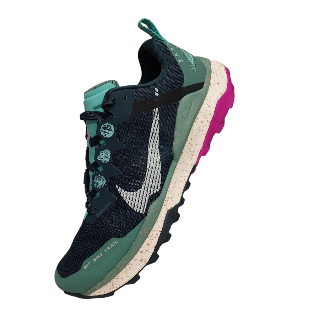 Nike Green and Black Athletic Shoes with Sporty Design New No Box Size 9